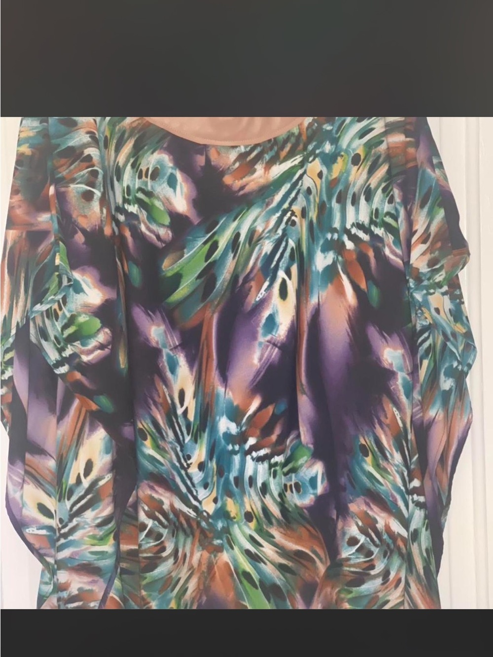 Tyche Multicolor Feather-Print Flutter Top with Neutral Neckline - Picture 4 of 4